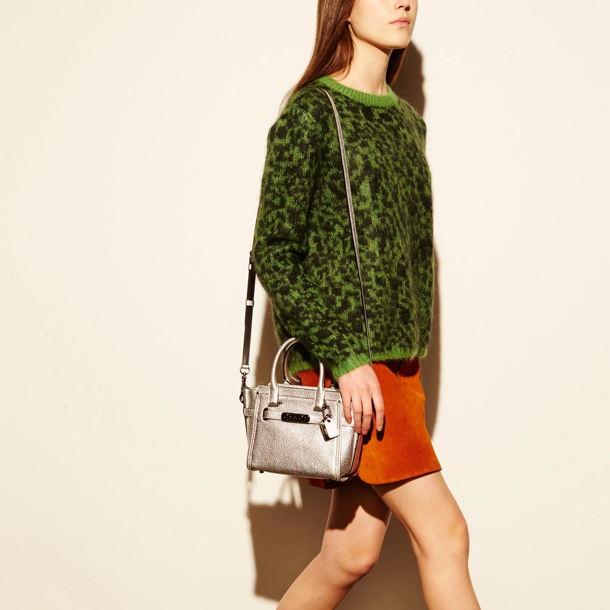 COACH SWAGGER 21 CARRYALL IN PEBBLE LEATHER