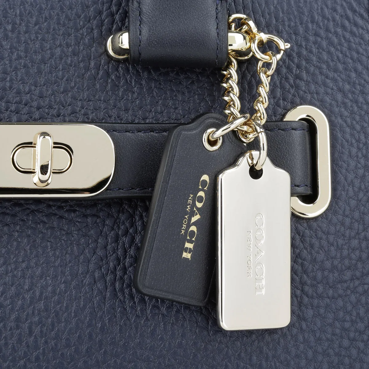 COACH SWAGGER 27 IN PEBBLE LEATHER