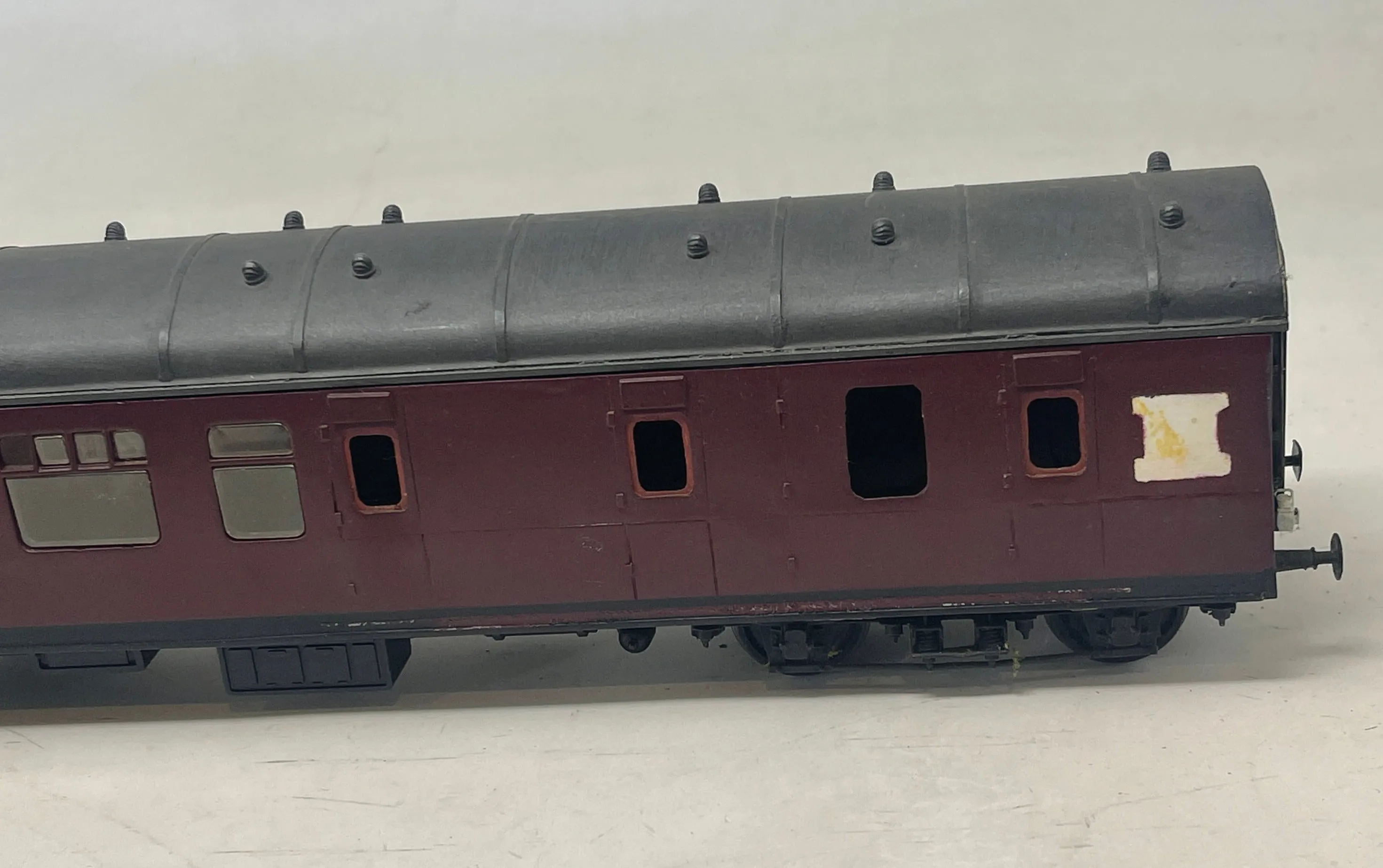 O Gauge LMS Maroon Stanier Coach