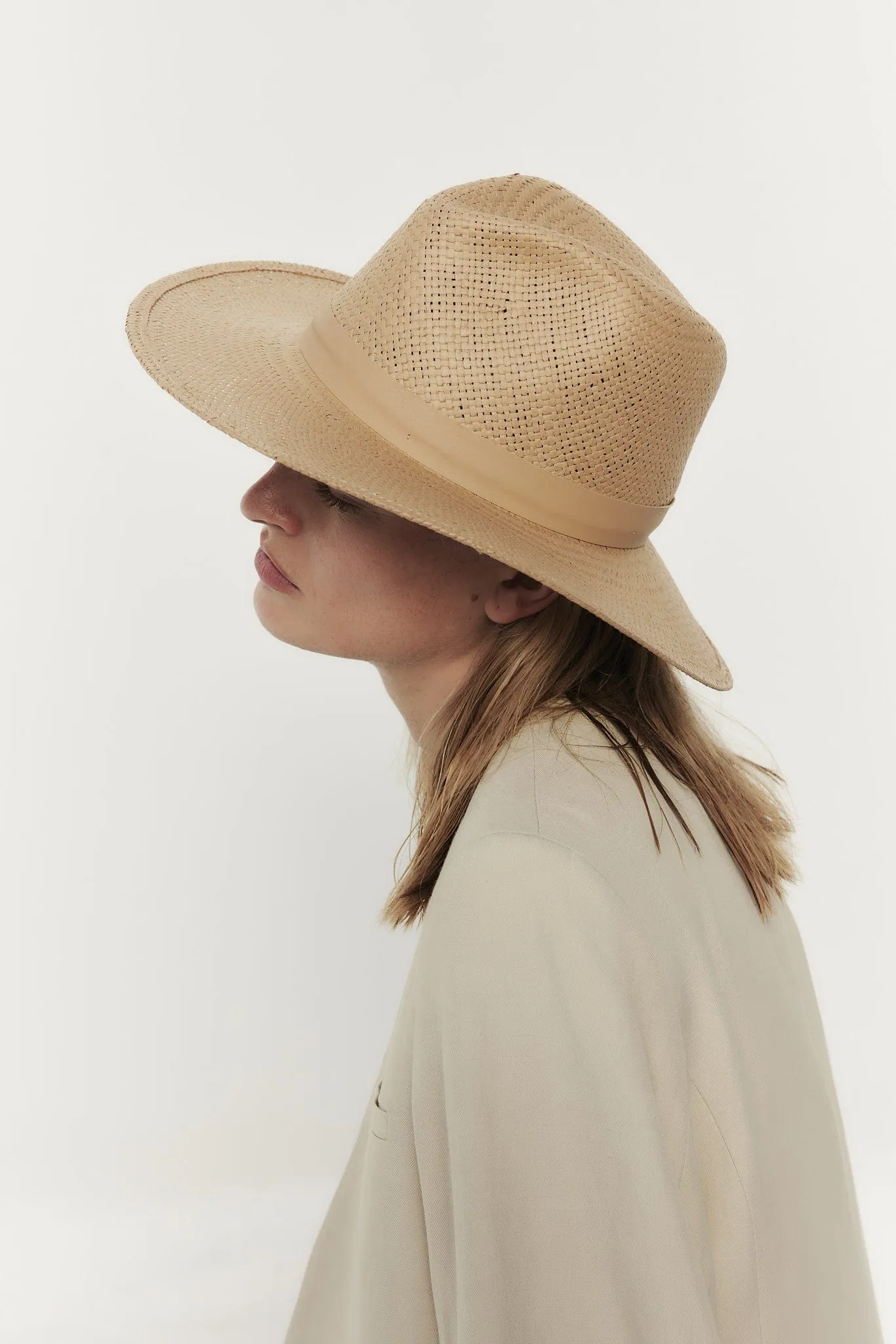 Simone Hat