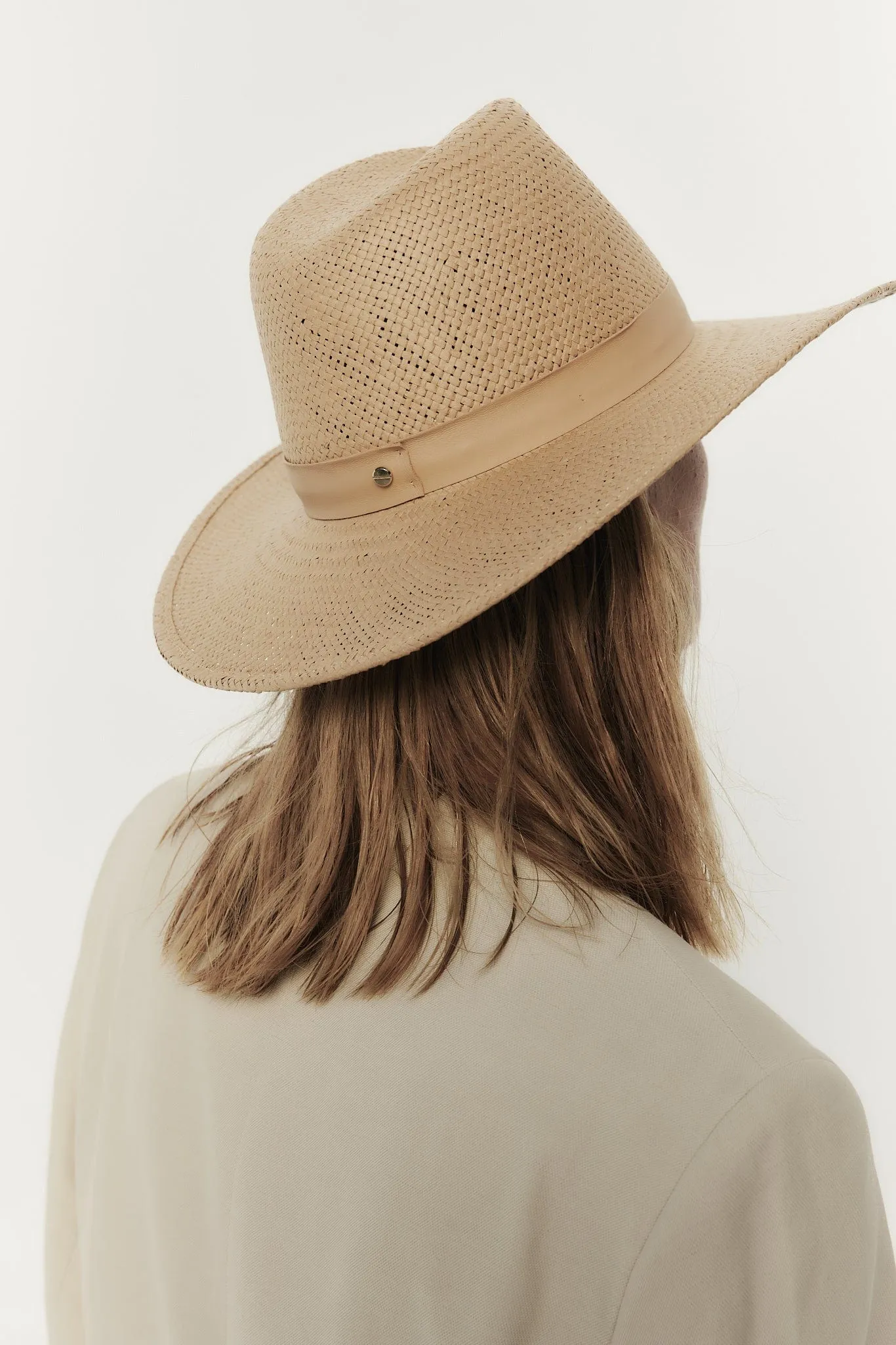 Simone Hat